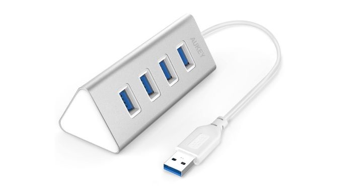 ¡Buena oferta! Hub Aukey de 4 puertos USB 3.0 en color plata sólo 8,99€