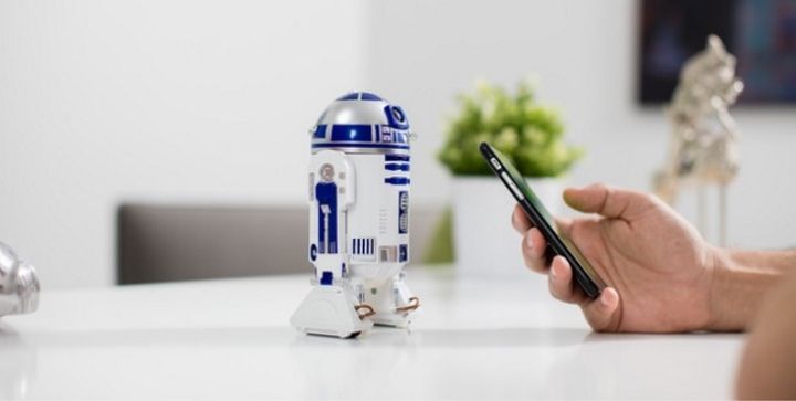 ¡Sólo hoy! Robot interactivo Star Wars R2-D2 Sphero sólo 84,99€ (en tiendas 150€)
