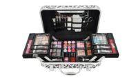 ¡Chollazo! Maletín de maquillaje Gloss con 62 piezas por sólo 23,53€ (antes 59,77€)