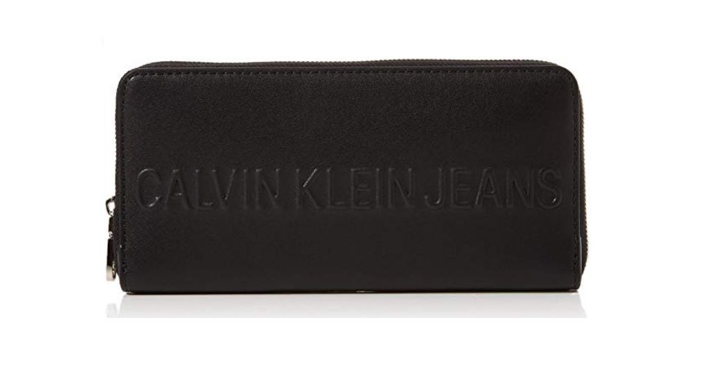 ¡Chollazo! Cartera de mano Calvin Klein Box Large Ziparound por sólo 36,74€ (PVP 75€)