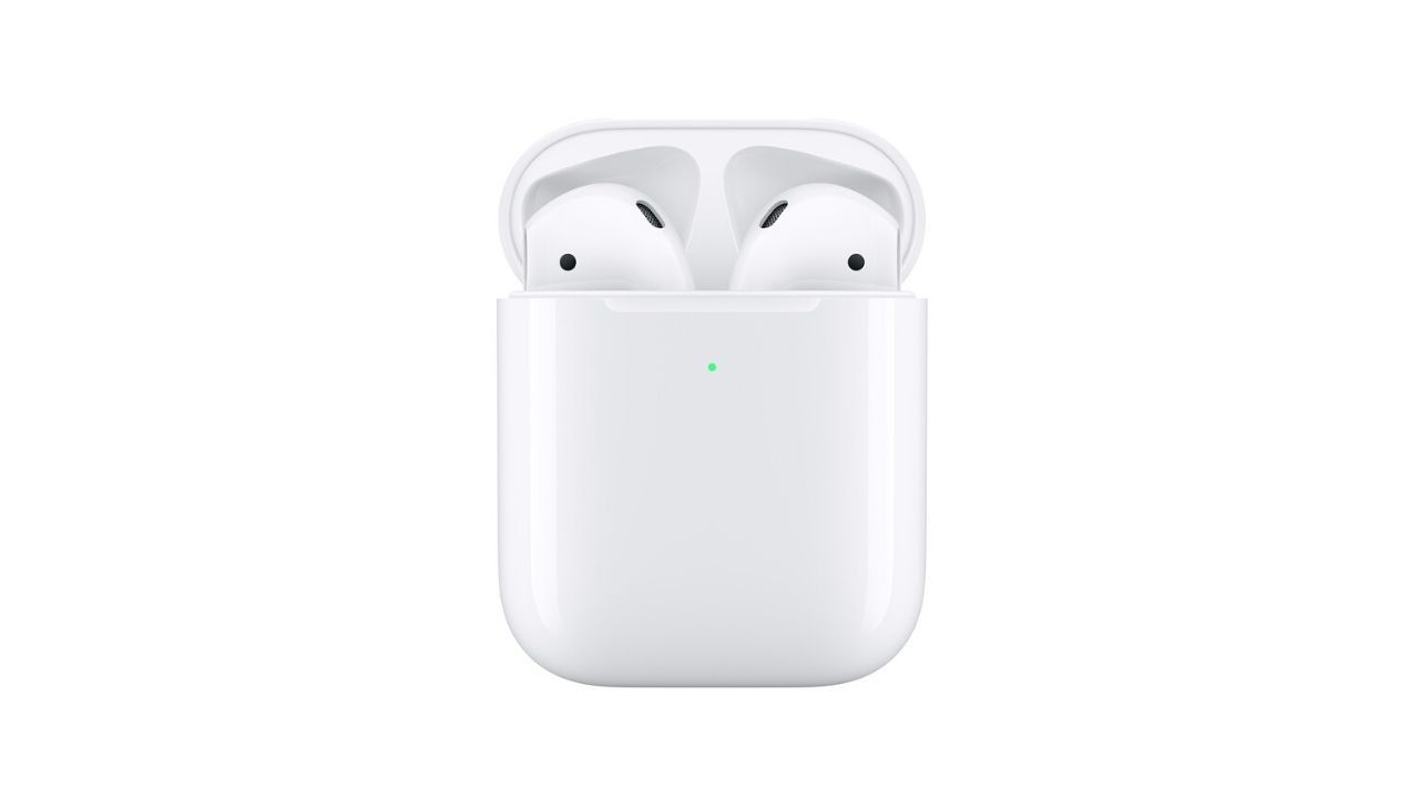 ¡Chollo! Apple AirPods V2 con estuche de carga inalámbrica por sólo 161€ en Amazon (PVP 229€)