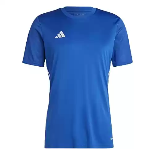 Camiseta corta adidas Tabela 23 para hombre en azul/ blanco equipo. Precio de 17,99€.