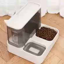 Dispensador automático de comida para gatos