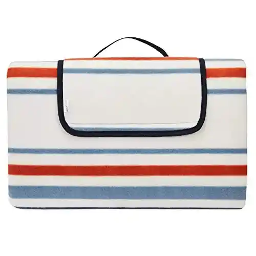 Manta de picnic Amazon Basics (200 x 200 cm) con base impermeable