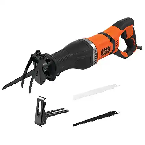 Sierra de sable Black+Decker 750W