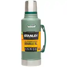 Stanley Classic Legendary Bottle 1.9L - Botella Térmica de Acero Inoxidable - Se Mantiene Caliente o Frío 32 Horas